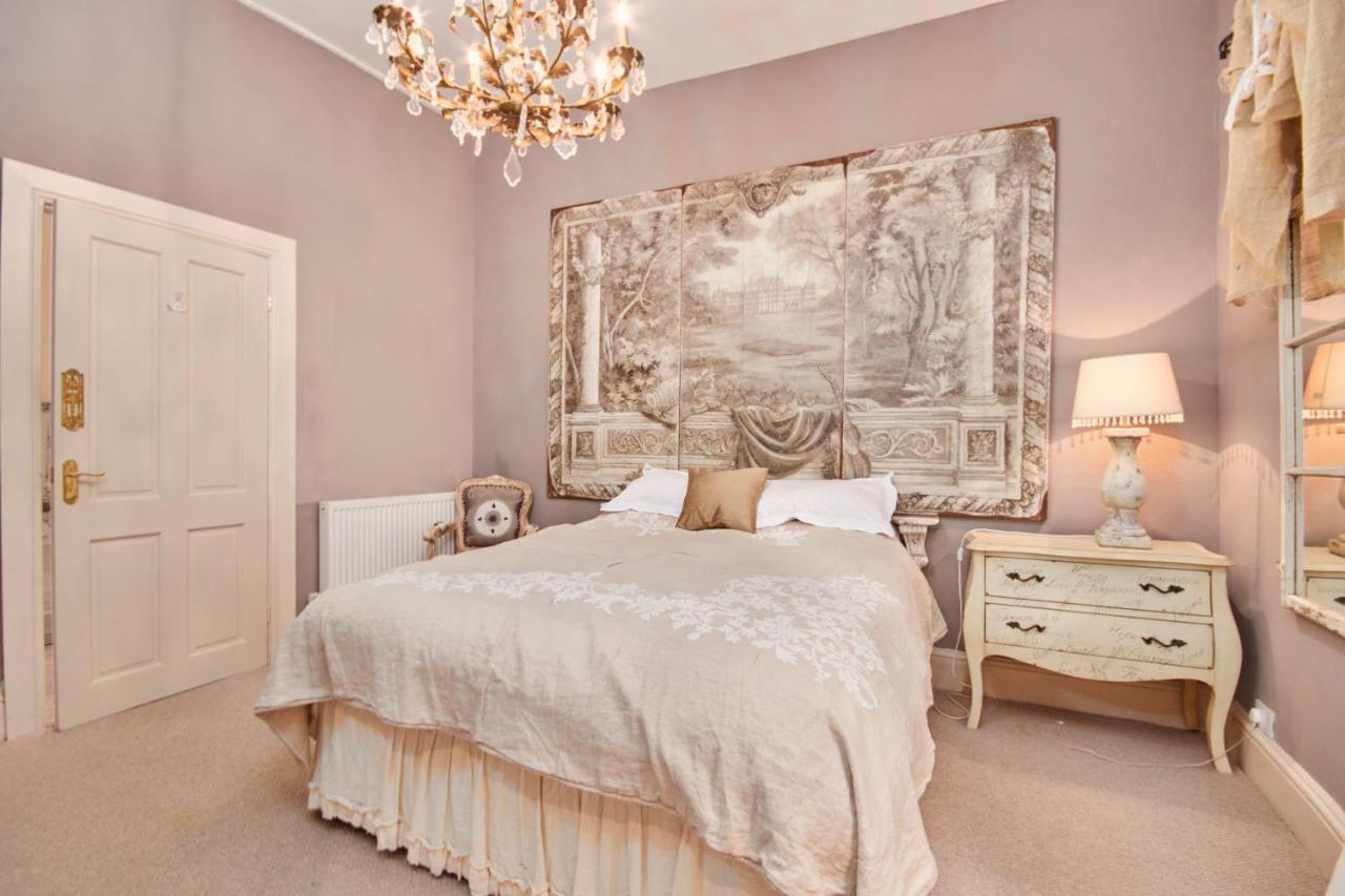 The Stunning French Boudoir Of Harrogate Exterior foto