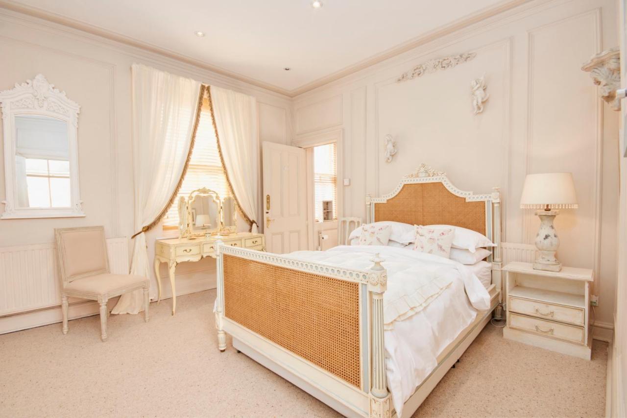 The Stunning French Boudoir Of Harrogate Exterior foto